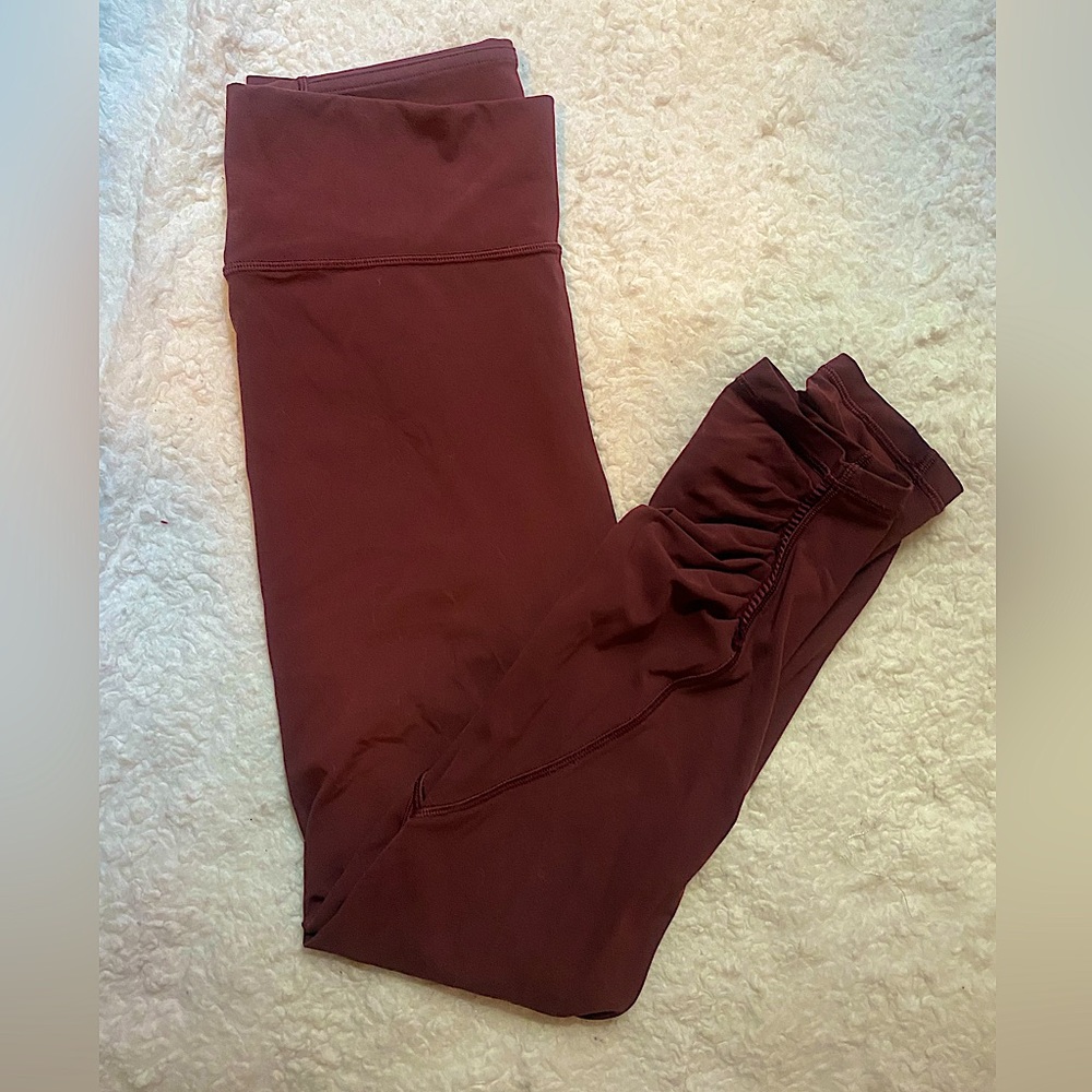 Lululemon Play Off The Pleats Tight *25" Redwood size 6